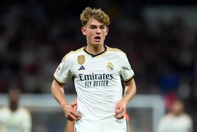 一旁的观众 一旁的观众